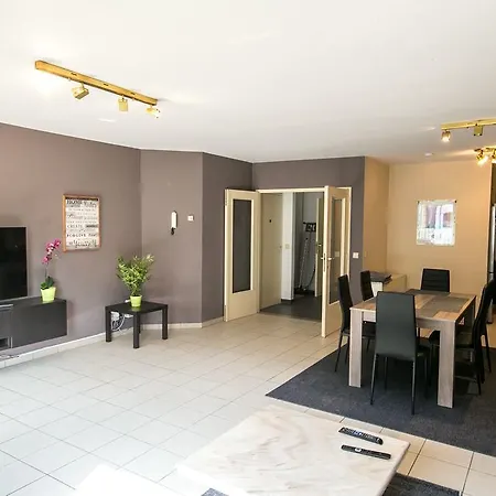 Appartamento Renovated In Center Anversa