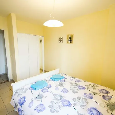 Renovated In Center * Anversa