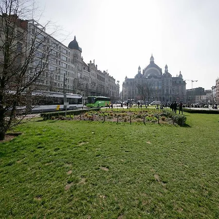 Renovated In Center Apartment Antwerp